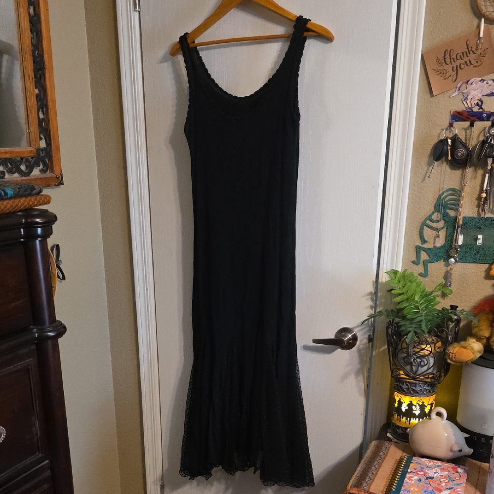 Black Sleeveless Scoop Neck Sheath Maxi Dress